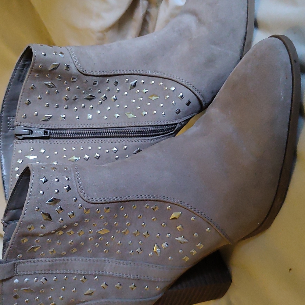 Women's Shoes